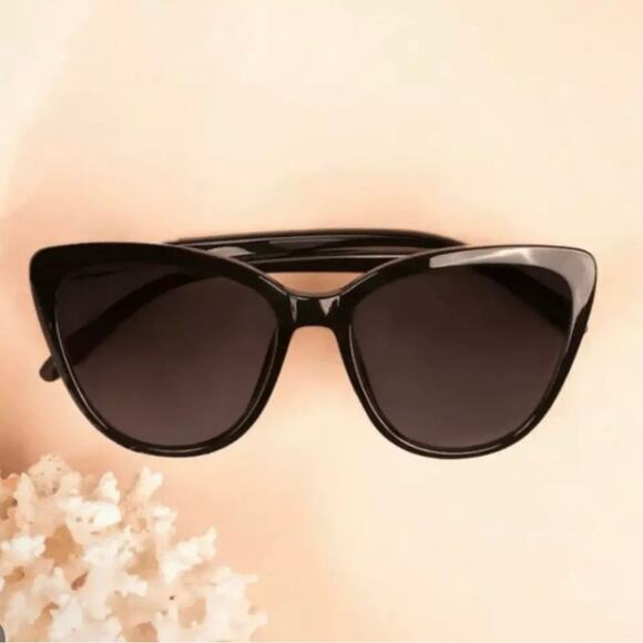 Rachel Zoe Nina Cat Eye Sunglasses Black New - Picture 9 of 9